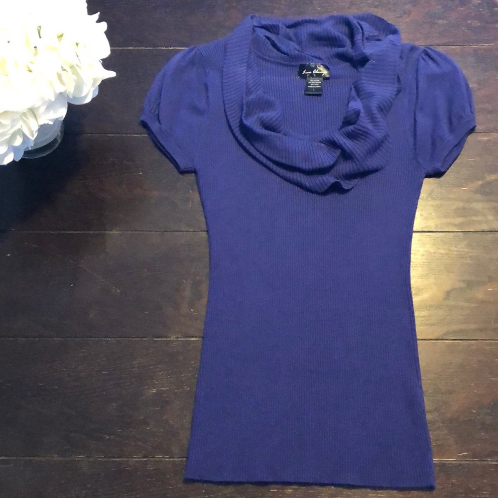 Women’s short sleeve sweater